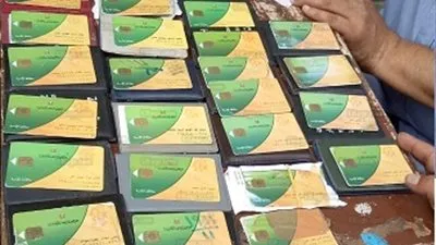 القبض على صاحب مخبز بحوزته 29 بطاقة تموينية بحلوان