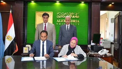 جامعة الإسكندرية توقع بروتوكول مع غرفة السياحة لتدريب الطلاب )صور) 