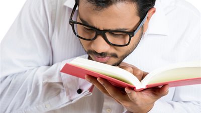 4 عادات يومية تؤدي إلي ضعف البصر.. تعرف عليها 