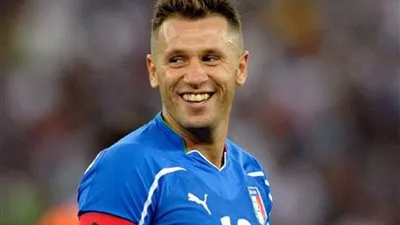 خلص الكلام.. كاسانو يعتزل كرة القدم دون رجعة