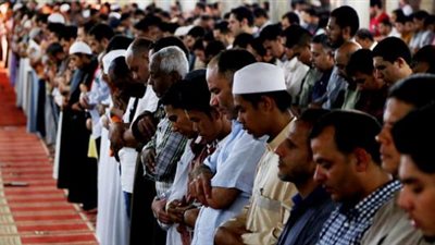 حكم قراءة الفاتحة لـ