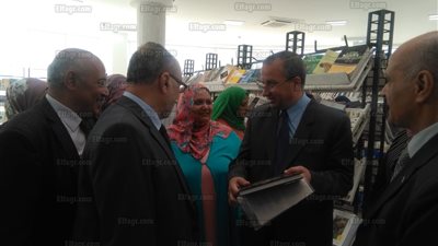 الشرقاوي يفتتح معرض جامعة السويس للكتاب الأول (صور)