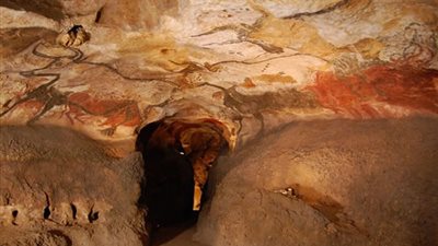 خبير أثري: كهوف ما قبل التاريخ بمصر الأجمل في العالم.. وتم اكتشافها في 1933 