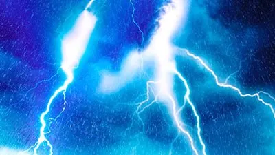 عاجل - السعودية | خبير أرصاد: أمطار رعدية على أربعة مواقع جنوبية بالمملكة