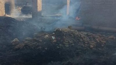 ماس كهربائى يتسبب فى حريق بمزرعة مواشى بالفيوم