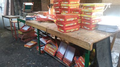 ضبط مدير مصنع إنتاج حلوى المولد النبوي مجهولة المصدر بباب الشعرية (صور)