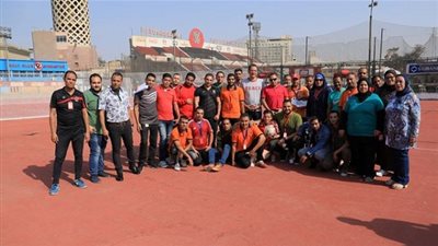 الأهلي يكرم الموظف والعامل المثاليين لمقر الجزيرة