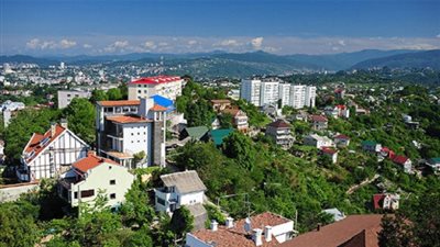 تشهد لقاء السيسي وبوتين.. ما لا تعرفه عن مدينة سوتشي الروسية؟