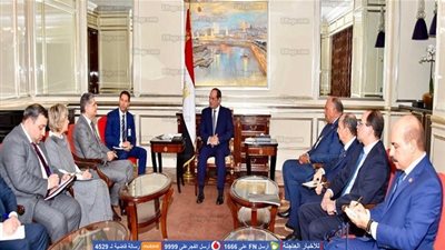 السيسي يستقبل بمقر إقامته بموسكو رئيس المفوضية الاقتصادية للاتحاد الأوراسي