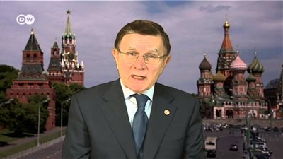 دبلوماسي روسي سابق: السفراء الأمريكان كانوا يقودون الثورات العربية من الميادين