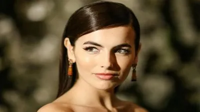 في عيد ميلادها الـ32.. إليكِ أجمل إطلالات 