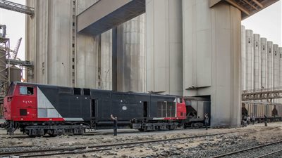 ننشر حركة قطارات البضائع العامة بميناء دمياط خلال 24 ساعة