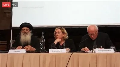 الأنبا بولا ممثلا للكنيسة القبطية في مؤتمر 