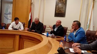 فتحى الطحاوي: الصناعة المحلية مهددة بالانهيار بسبب التهريب 