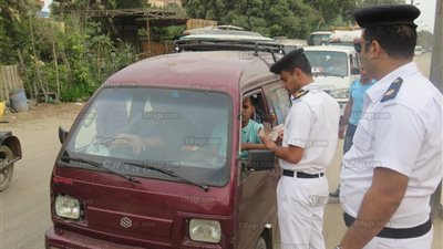 إزالة 99 موقف عشوائي في حملات مرورية بالجيزة