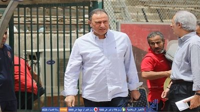 الأهلي: محمود الخطيب يعمل 12 ساعة يوميا ويتجاهل تعليمات الطبيب