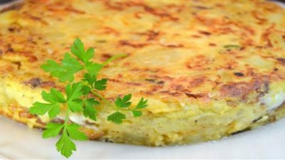 طريقة عمل عجة البطاطس