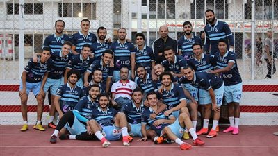 لفتة طيبة من نجوم الزمالك قبل مران اليوم