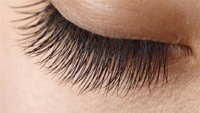 جربي وصفة نواة التمر لتقوية الرموش في وقت قياسي