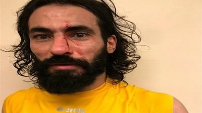 لاعب اتحاد جدة يعتدي على حسين عبد الغني