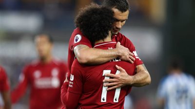 ملخص لمسات محمد صلاح نجم ليفربول أمام هيديرسفيلد تاون | تعليق أحمد الطيب