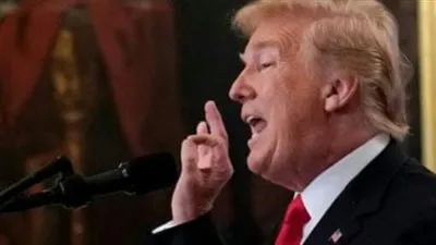 ترامب: من يصوت للديمقراطيين في الانتخابات مجنون