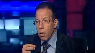 أسامة عبد الحي: بيئة وأوضاع العمل ظالمة جدًا لشباب الأطباء