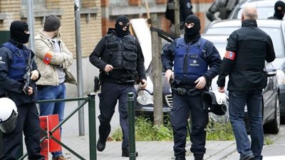 ملثمون يهاجمون السفارة الكندية فى أثينا  