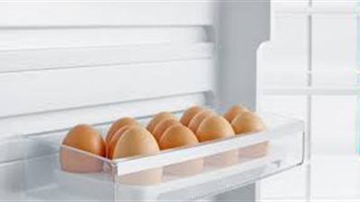 خلطات بسيطة لتنظيف حاوية البيض بالثلاجة