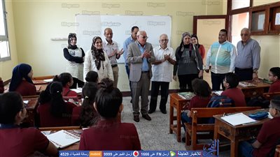محافظ بورسعيد يتفقد مدرسة محمد السيد التجريبية (صور)