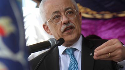 وزير التعليم يناشد الأهالي الإبلاغ عن أي مُدرس يُجبر الطلاب على الدروس الخصوصية