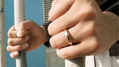 تعذيب 35 امرأة في سجون الحوثي بتهمة 