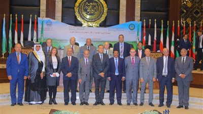 وزير النقل: هناك عمل عربي جاد للرفع من كفاءة قطاع النقل (صور)