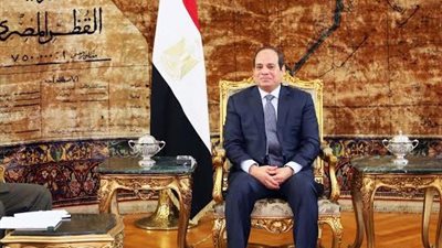 السيسى يتسلم دعوة للمشاركة في القمة الاقتصادية العربية ببيروت