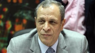 حاتم زكريا ينفي فتح باب التقديم للجنة قيد 