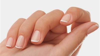 خطوات هامة للحصول على أظافر صحية 