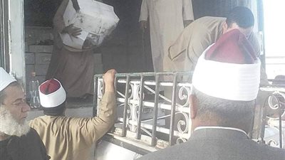 توزيع الدفعة السابعة من صكوك الأضاحي في مراكز قنا