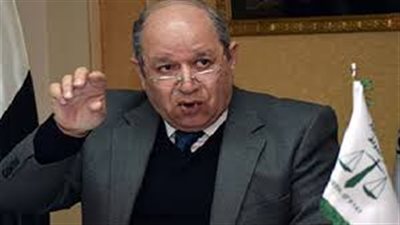 رئيس مجلس الدولة يطالب بتدريس القانون في المدارس