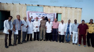 الكشف وصرف علاج لـ 430 مواطن في قافلة طبية لصحة البحر الأحمر بقرية الصول بالشلاتين(صور)
