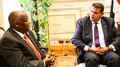 التفاصيل الكاملة للقاء رئيس 