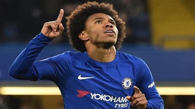 ويليان يدافع عن مساعد ساري بعد احتفاله في وجه مورينهو