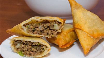 طريقة عمل سمبوسة اللحم اللذيذة