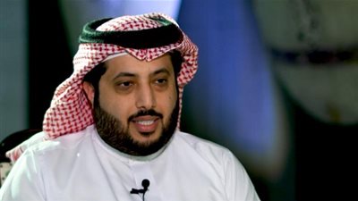 تركي آل الشيخ يتدخل لحل خلاف حسين عبد الغني وحسن معاذ