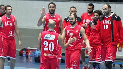 سلة الأهلي في مواجهة الشرقية للدخان بدوري المرتبط