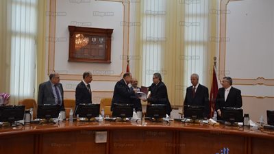 مجلس جامعة الفيوم: إنشاء مركز رعاية وتأهيل الأطفال ذوي اضطراب التوحد (صور) 