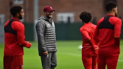 تعليق ناري من كلوب على أهداف محمد صلاح وتراجع مستواه