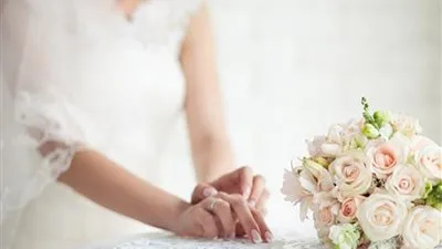 امرأة تتعرض للاحتيال من شبيه 