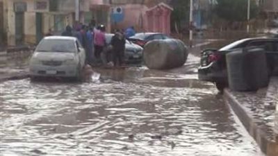 في الذكري الثانية لكارثة سيول رأس غارب تعرف على استعدادات محافظة البحر الأحمر من حمايتها من السيول 