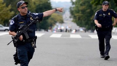 شرطة نيويورك تفحص طردًا مشتبها به بأحد مكاتب البريد في المدينة