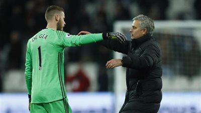 مورينيو عن تجديد عقد دي خيا: 